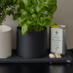 Zahnbrstenbecher aus weier Keramik