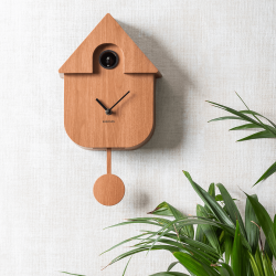 Kuckucksuhr, dunkles Holz