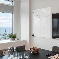 200 x 100 cm. PURE White Magnetisk Glastavle