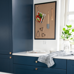 60 x 40 cm. Hessische Pinnwand 60x40 cm Schwarzer Rahmen