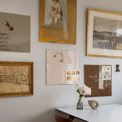 45 x 45 cm. Beige magnetische Glastafel