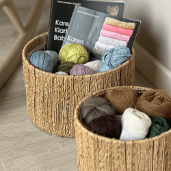 Planteringskorg i jute, diameter 20 cm.